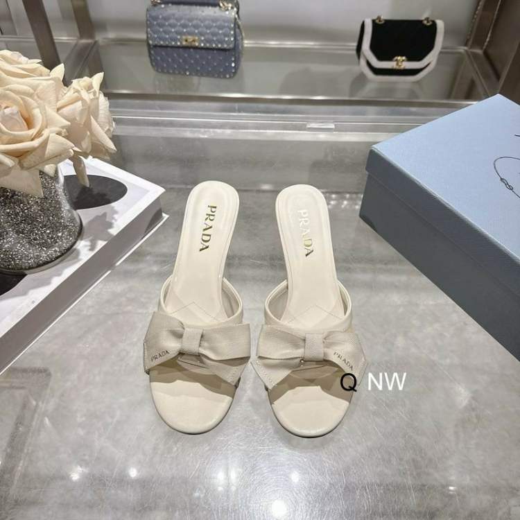 Picture of Prada Shoes _SKUPradasz35-40WN060319232